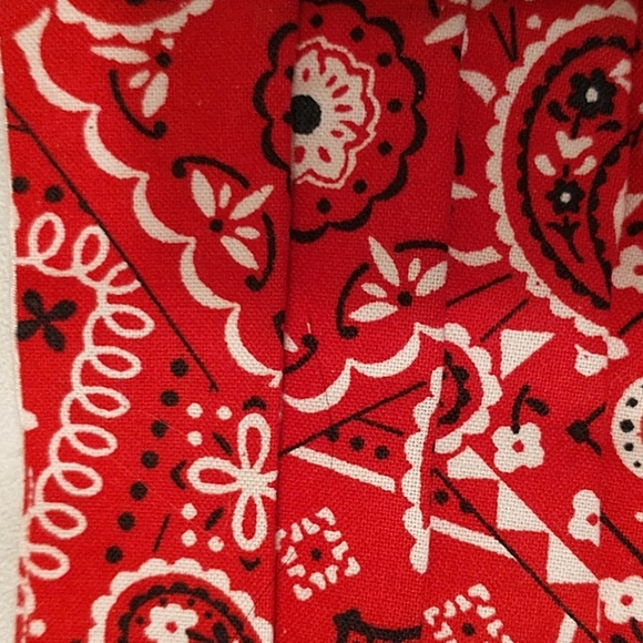 Lady's Bandana Face Mask - Picture 2 of 4